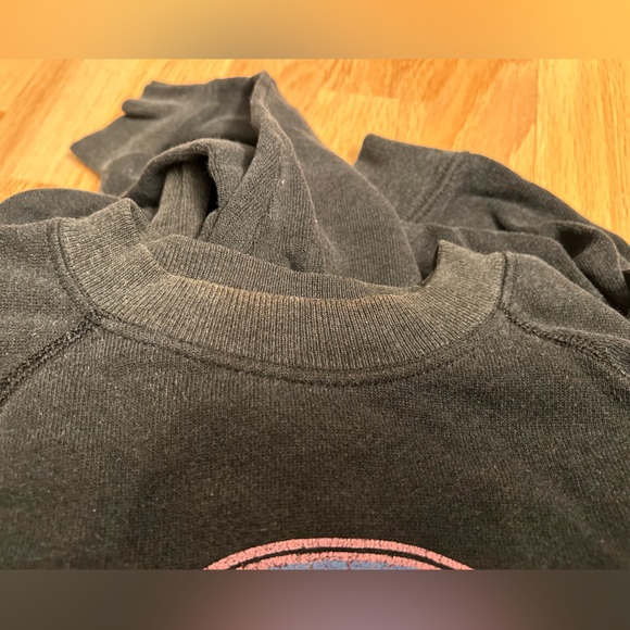 Hard Rock Cafe crewneck - Picture 2 of 4